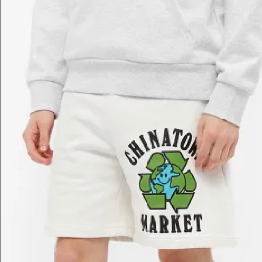 Chinatown Market RECYCLE  GLOBAL Sweat shorts